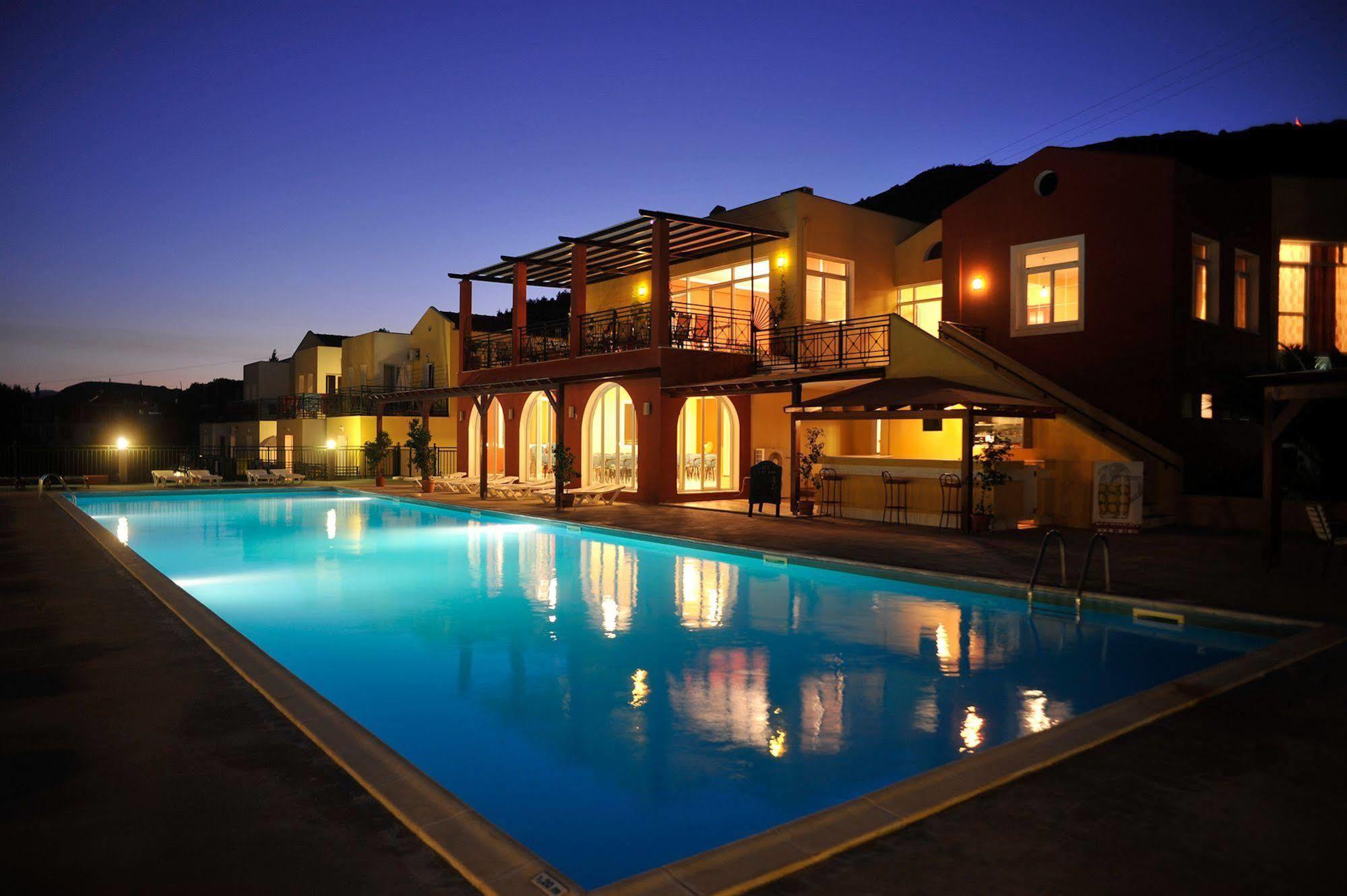 Saint Catherine Hotel ปีตาโกเรโย ภายนอก รูปภาพ